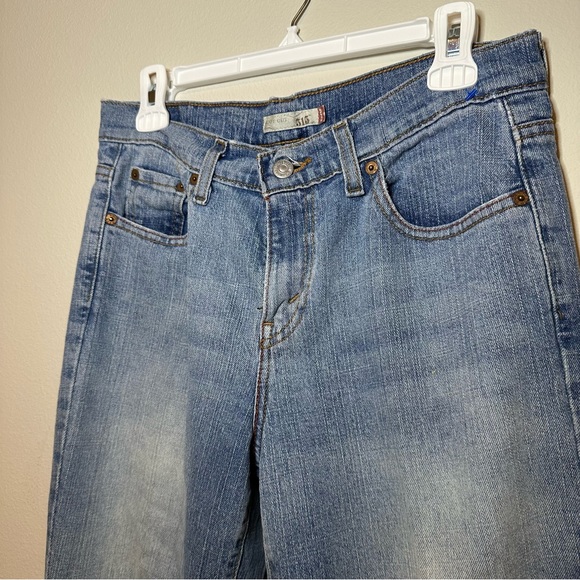 Levi's Women's Boot Cut 2007 Jeans - Picture 3 of 10